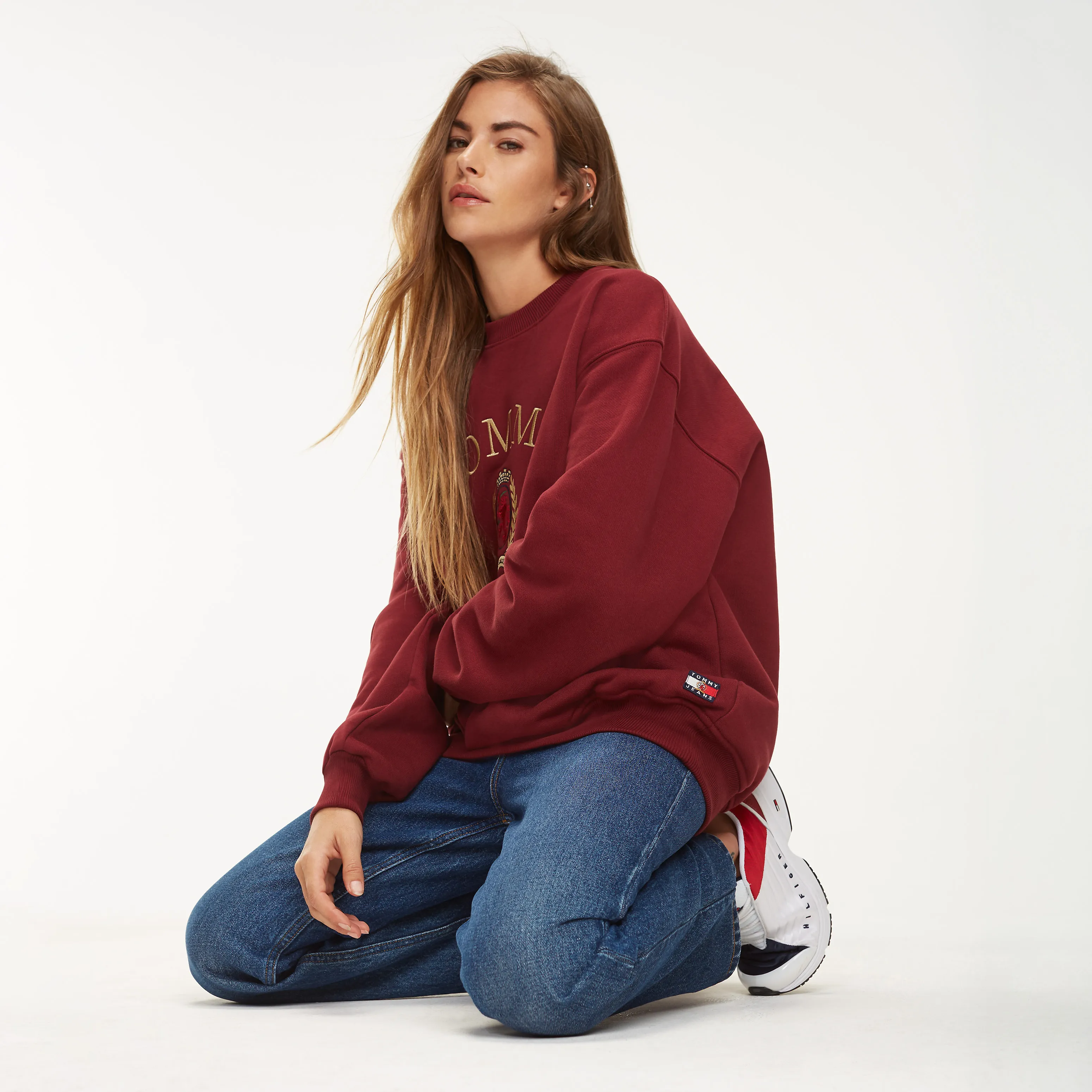 Red Crest Crew Neck Sweatshirt | Sweatshirts & Hoodies | Tommy Hilfiger