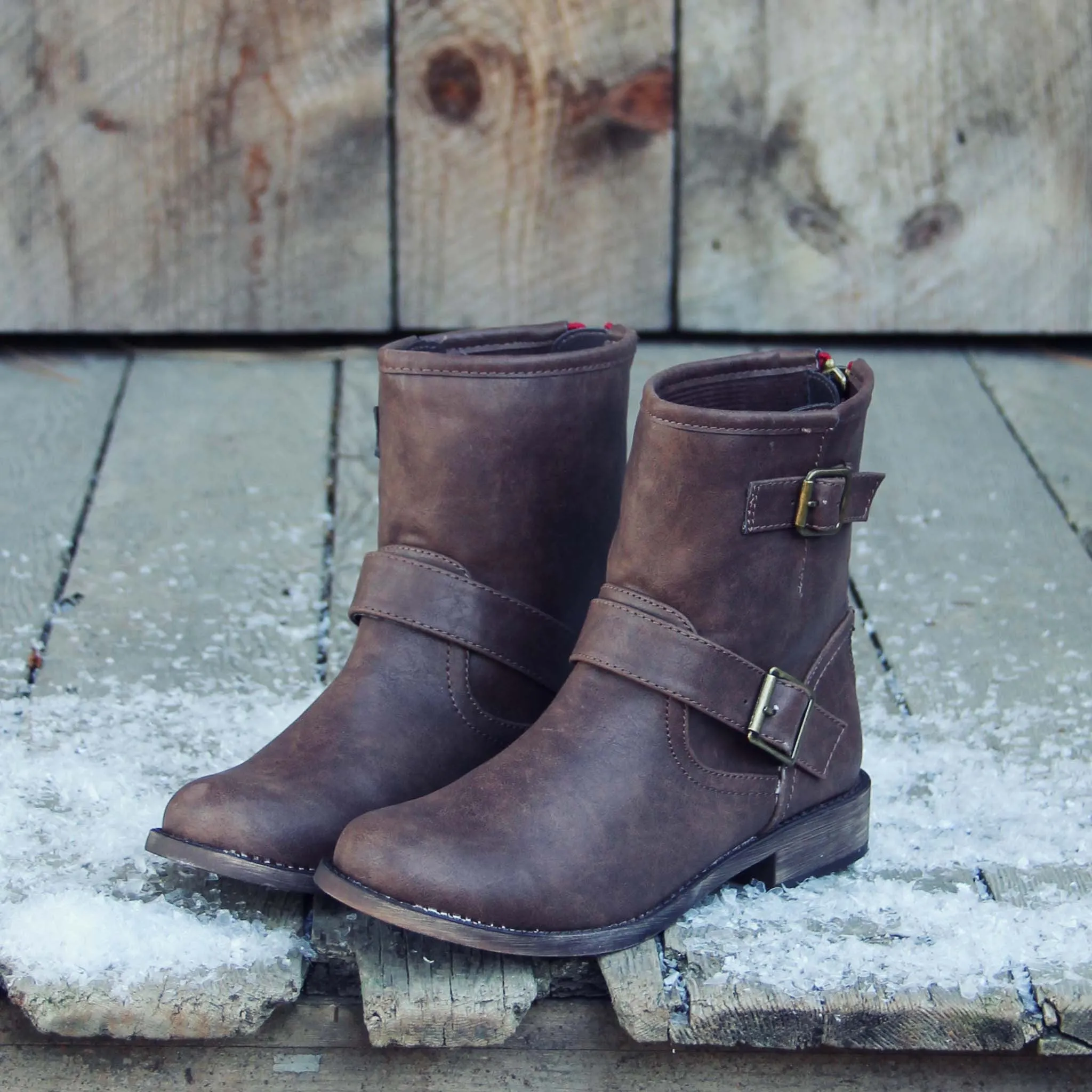 Snowy Creek Boots in Oak