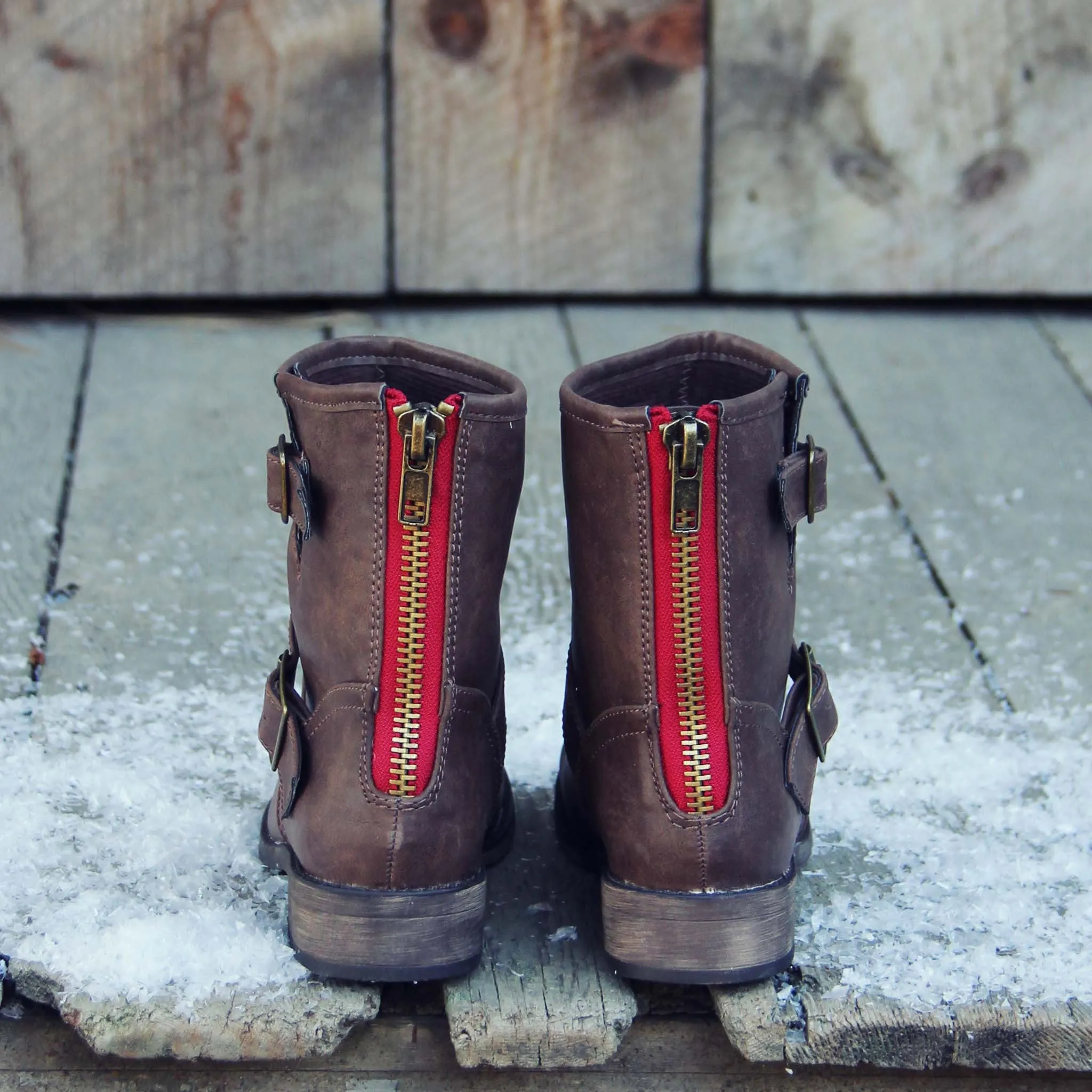 Snowy Creek Boots in Oak