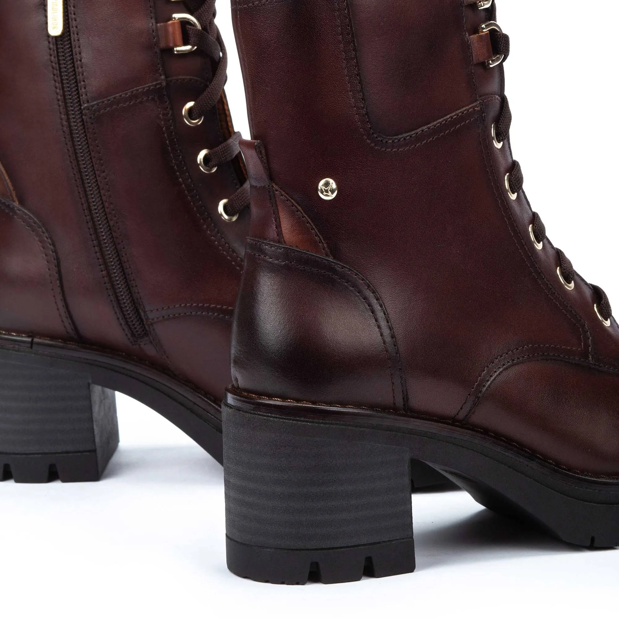 SORIA Lace-up ankle boots