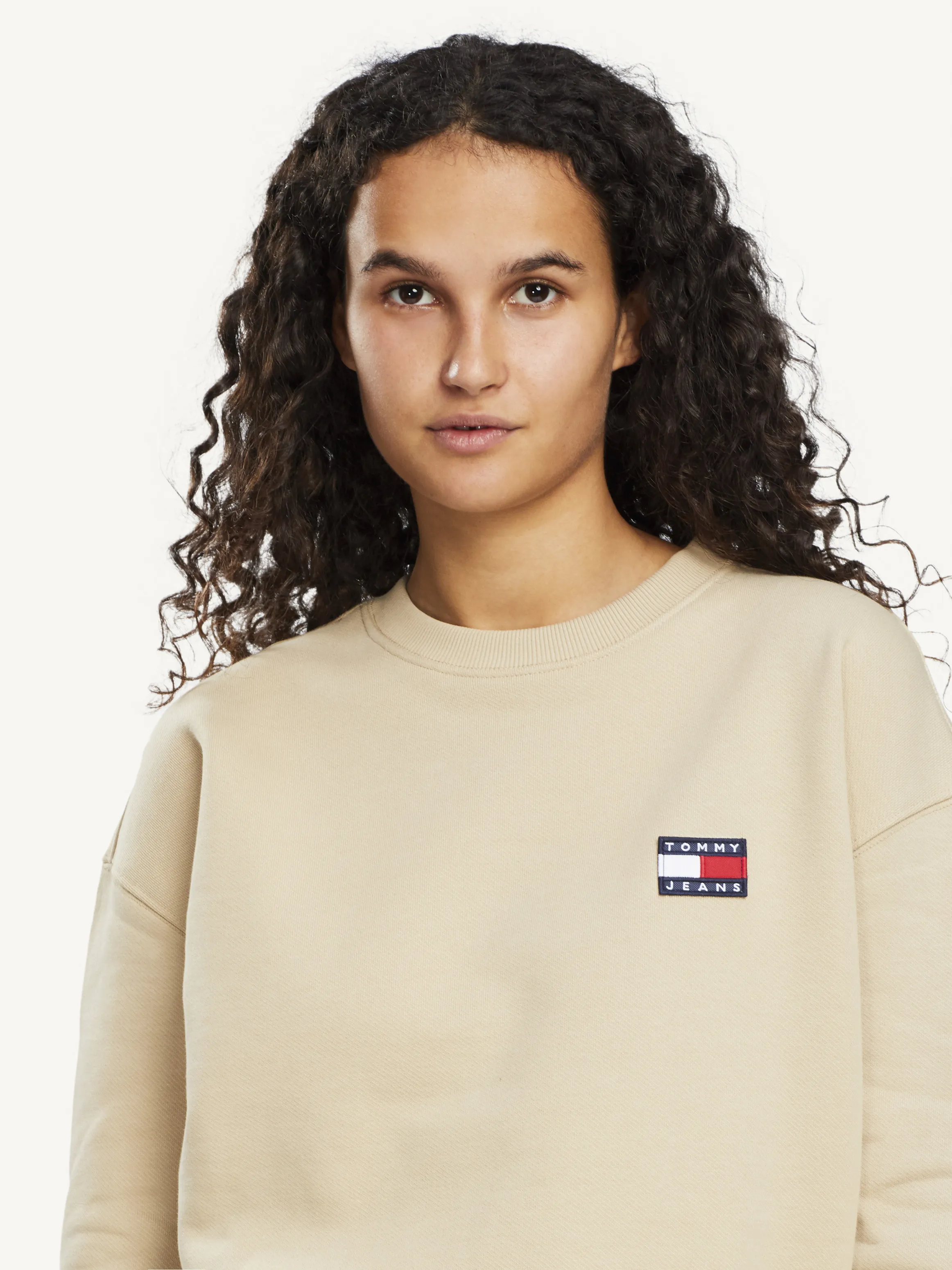 Tommy Jeans Badge Crew Sweatshirt | Sweatshirts & Hoodies | Tommy Hilfiger